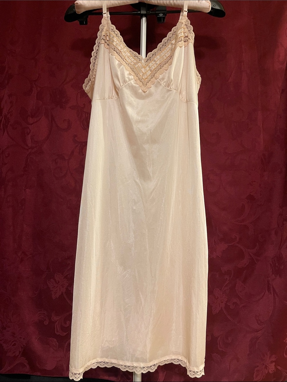 Vintage Sheer Lace-Trim Chemise in Cream